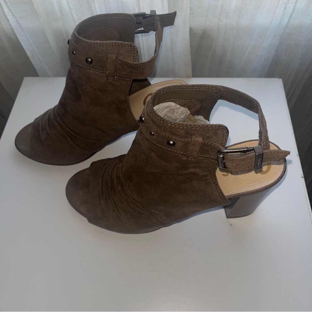Circus by Sam Edelman Women's Tan Block Heel Open Toe Suede With Buckle Size 8.5 - Picture 4 of 10